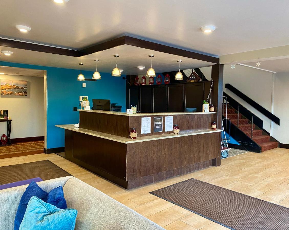 Quality Inn Bangor Airport Exterior photo
