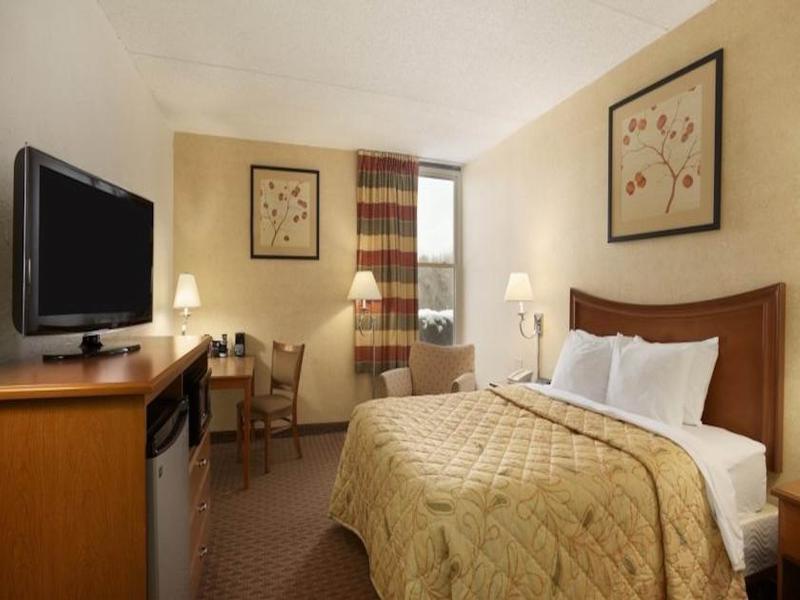 Quality Inn Bangor Airport Exterior photo